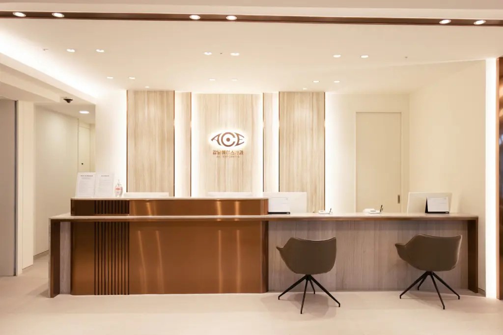 ACE Eye Center — Клиникийн сайтын зураг